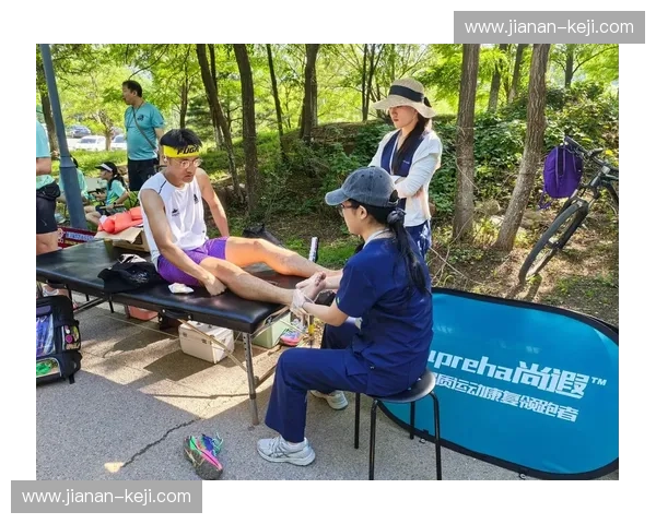 创新牵拉训练设备提升运动表现与康复效果的综合研究 创新牵拉训练设备提升运动表现与康复效果的综合研究